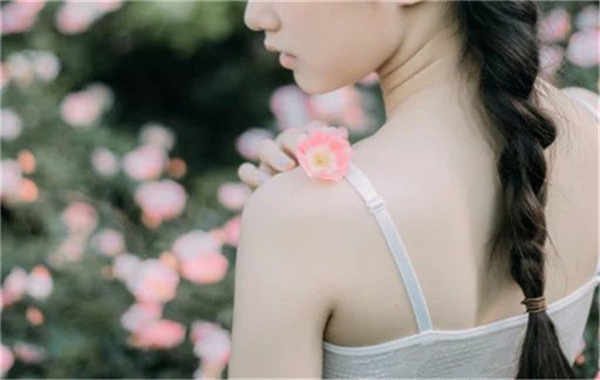 鹰潭香港胎儿多大能鉴定性别(香港抽血验男女预约)